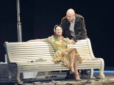 В Лондоне покажут премьеру спектакля “Скамейка” с Ириной Апексимовой и Гошей Куценко